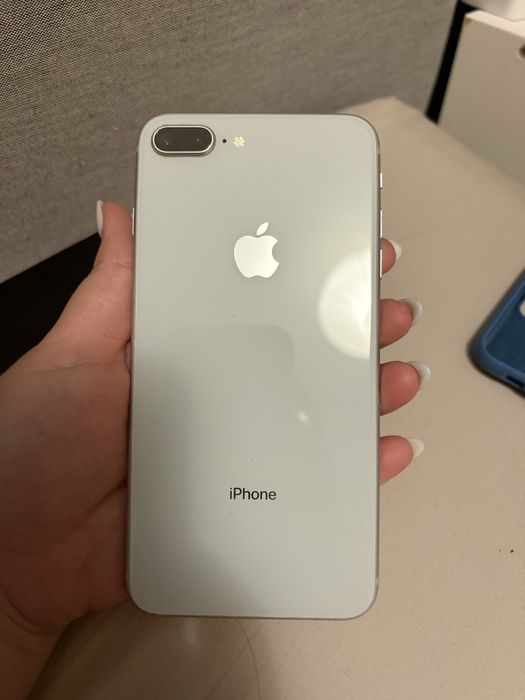 IPhone 8 plus 64GB
