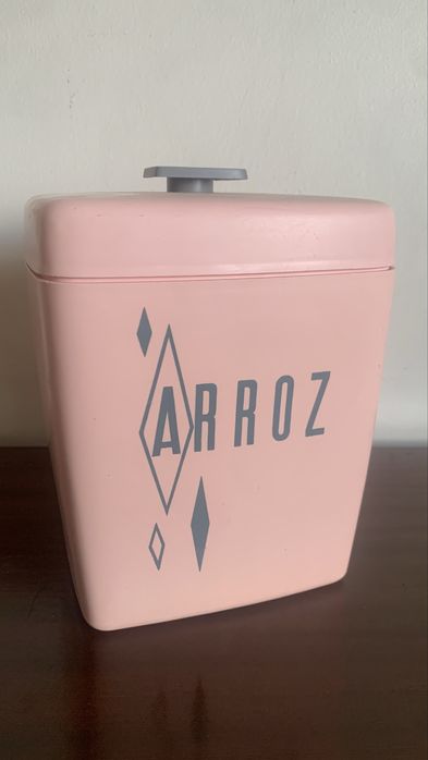 Caixas de cozinha antigas
