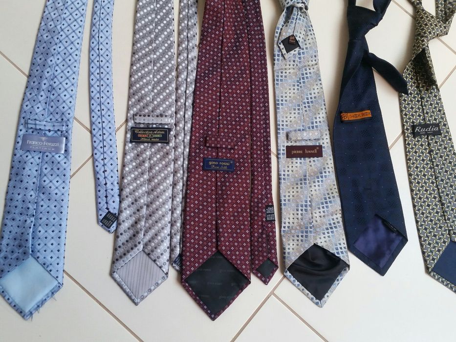 5 krawatów