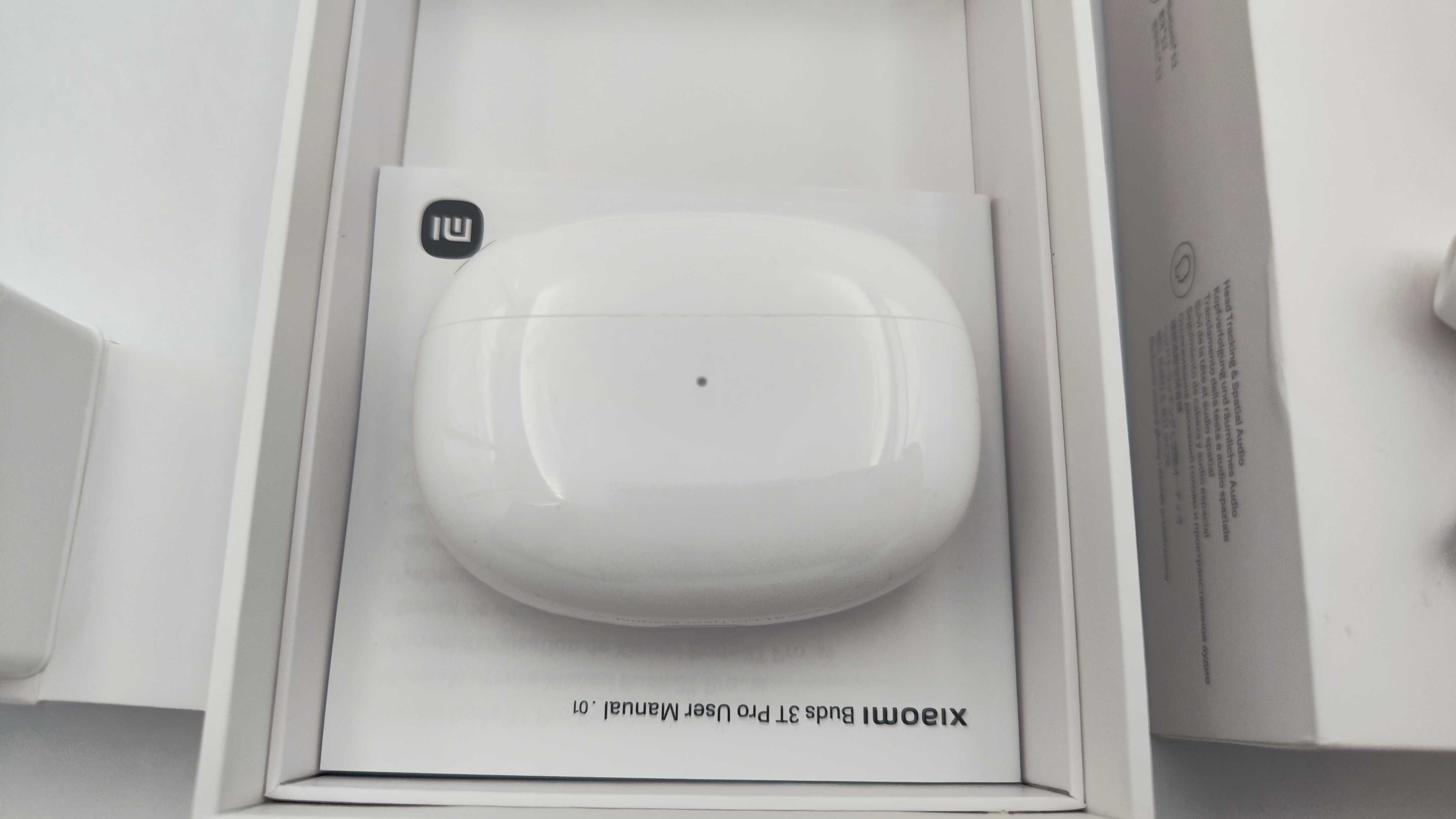 Słuchawki bezprzewodowe douszne Xiaomi Buds 3T Pro (AJ23)