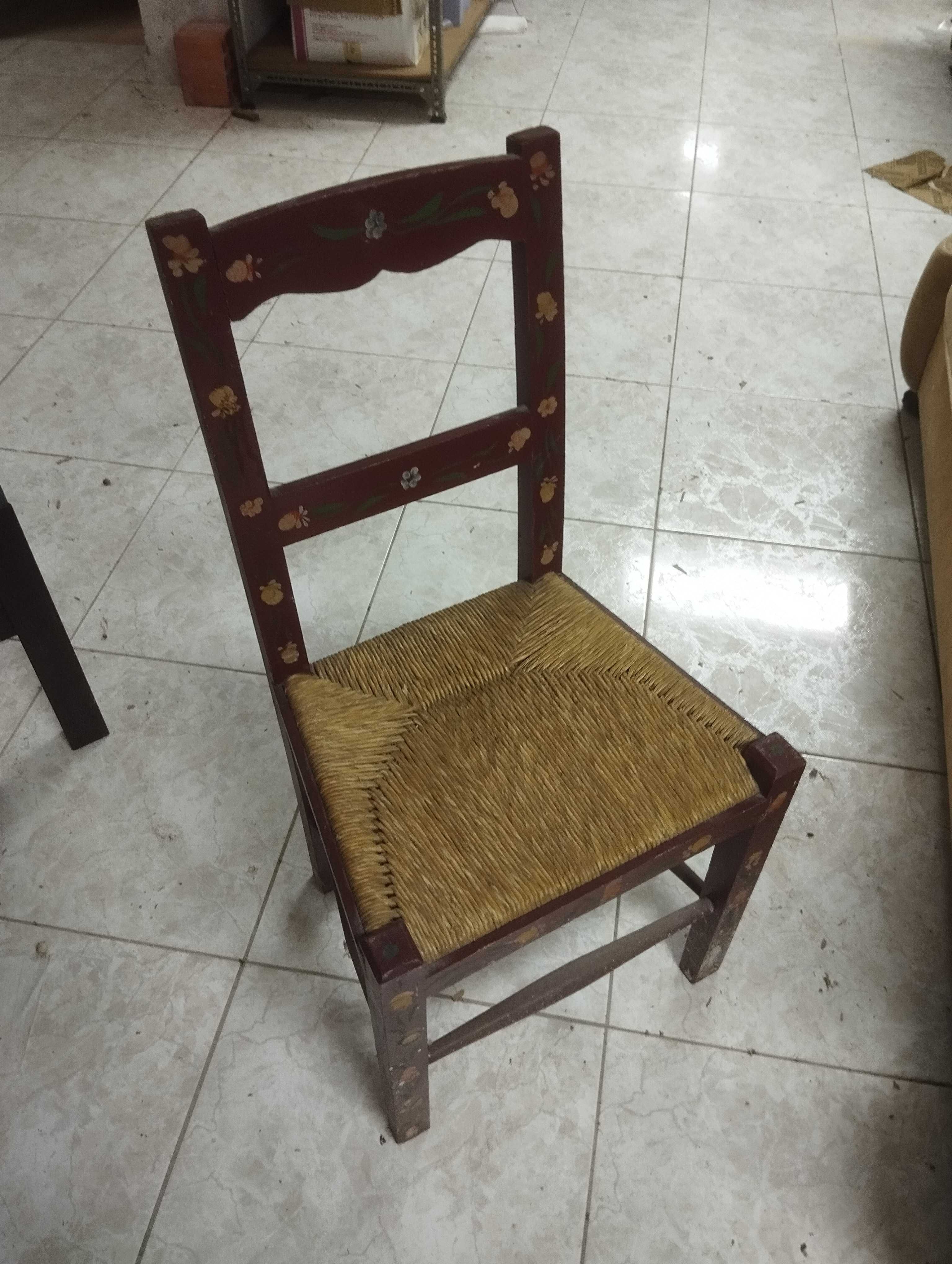 Cadeira e Bau - Mobilia Alentejana
