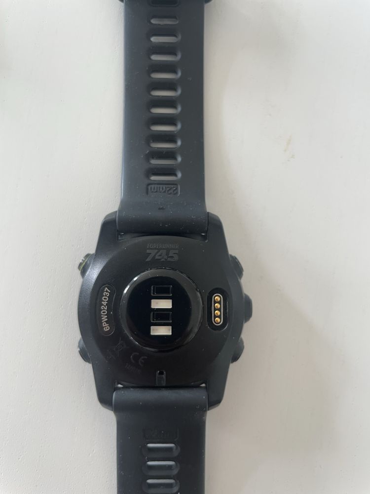 Garmin Forerunner 745
