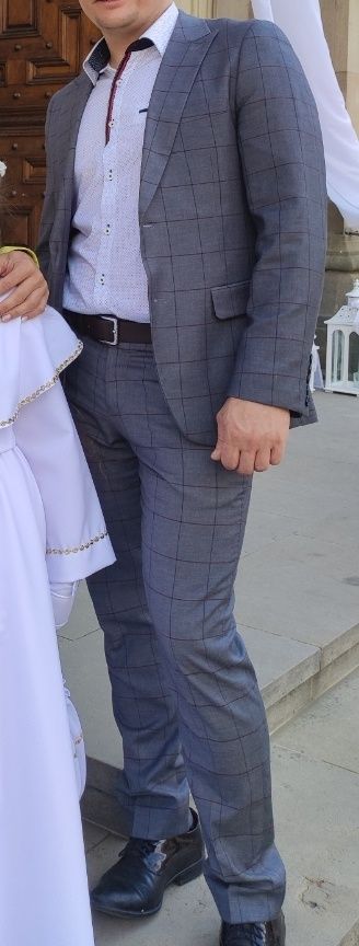 Śliczny garnitur PAWO