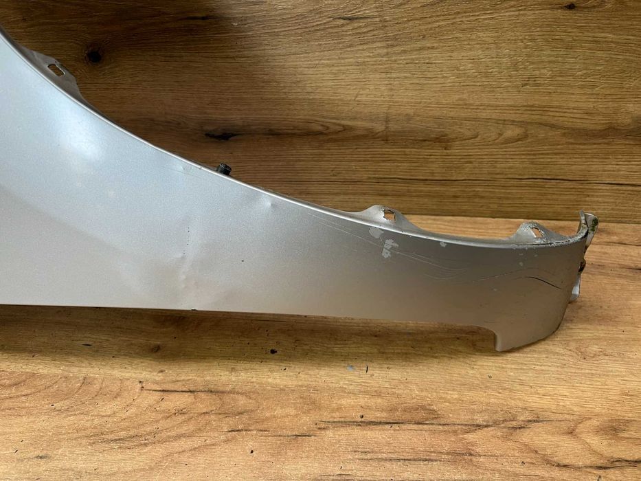 Błotnik przedni lewy prawy Toyota Rav4