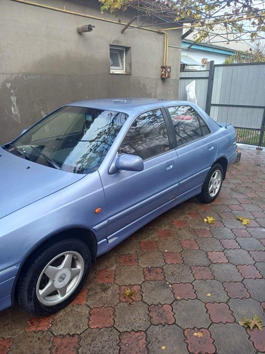 Авто Хюндай лантра