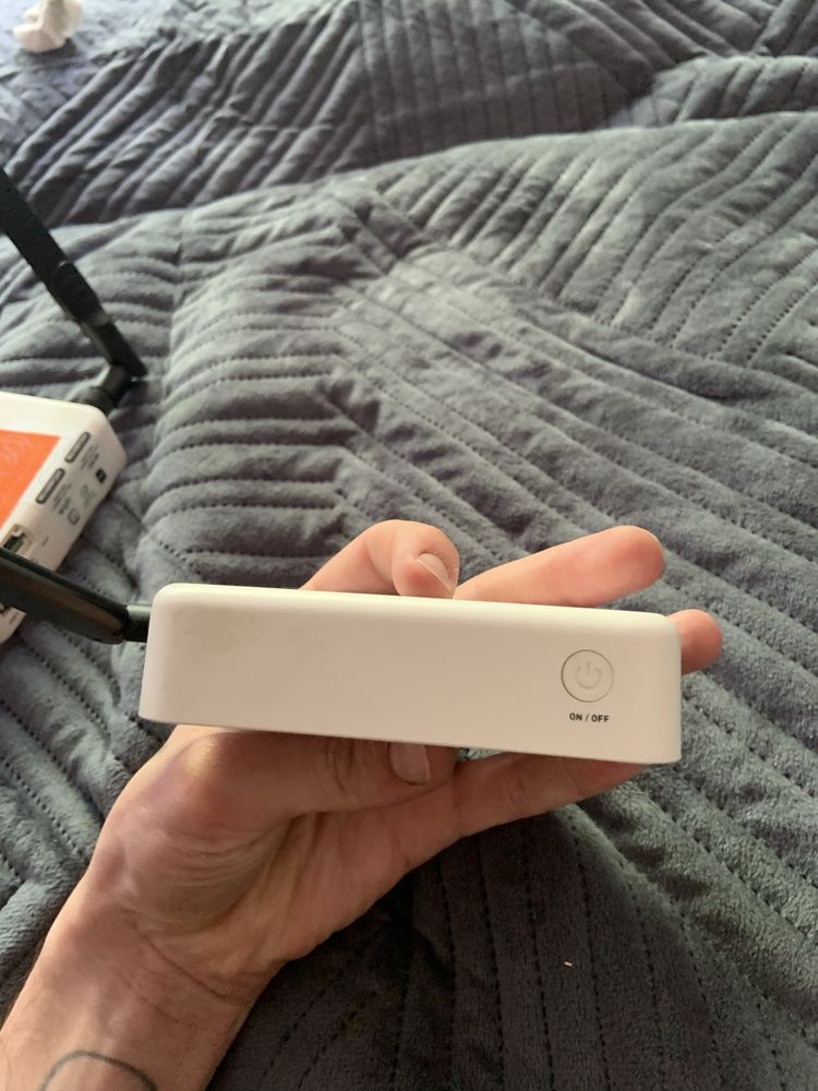 Роутер GL.iNet GL-MiFi 4G (б/у, без батареи)