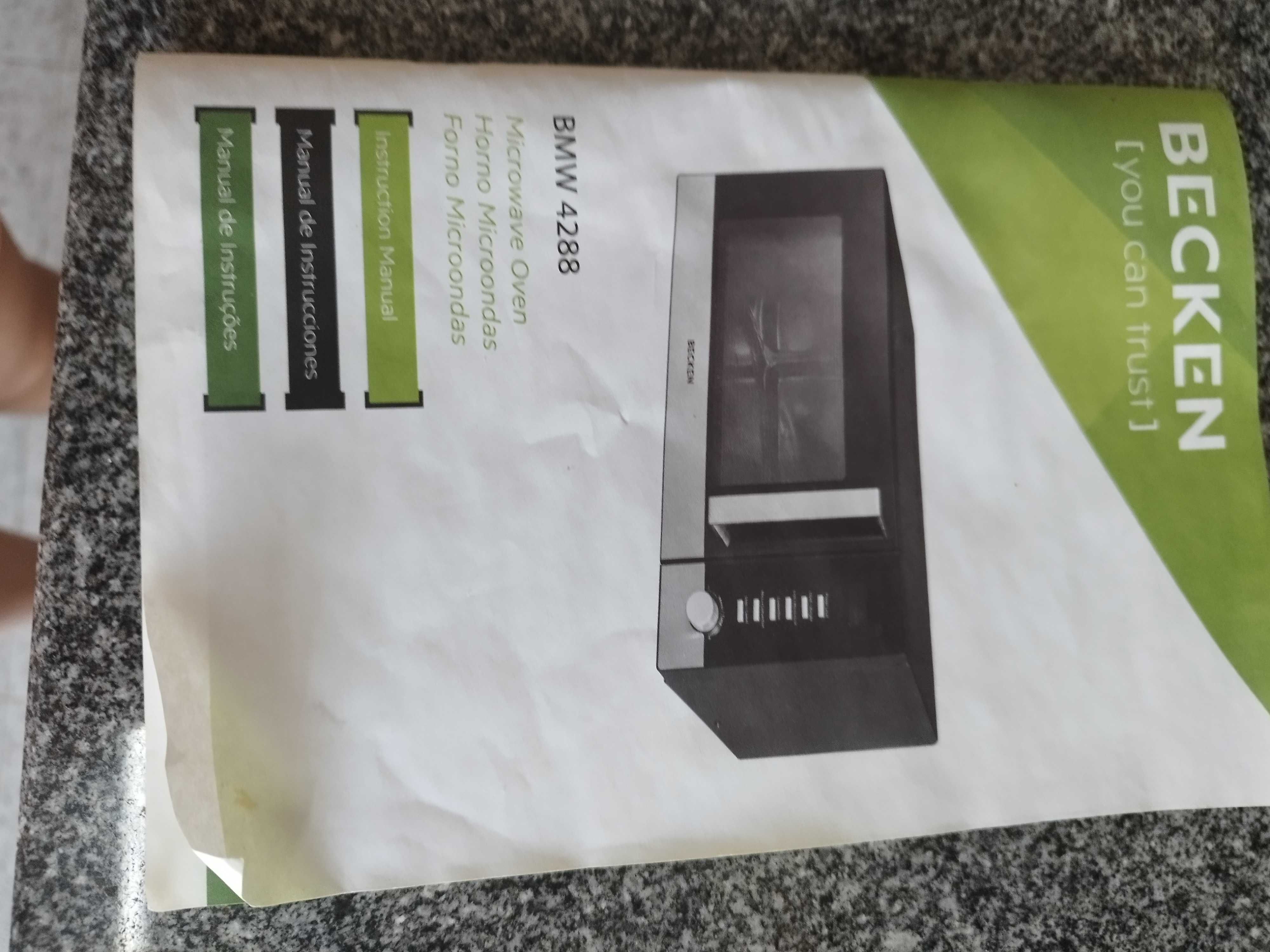 Forno microondas e centrifugadora Swift juicer
