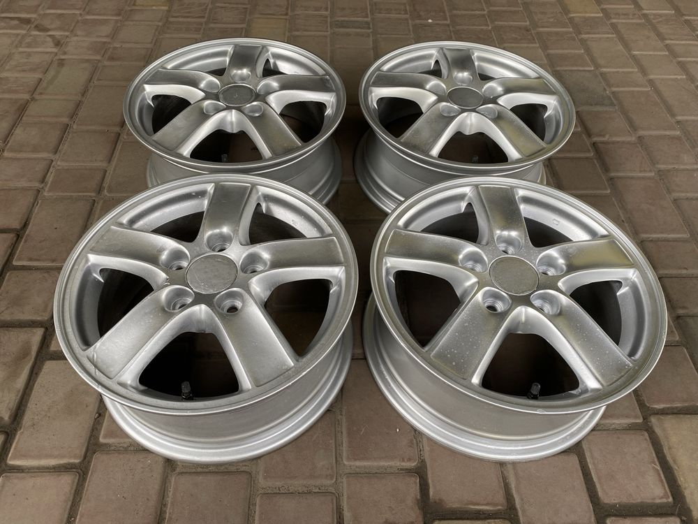 Диски R15 5-114.3 6.0J ET55 DIA64.1 HONDA/TOYOTA/SUZUKI/