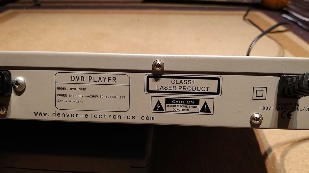 Leitor denver DVD - 706 K