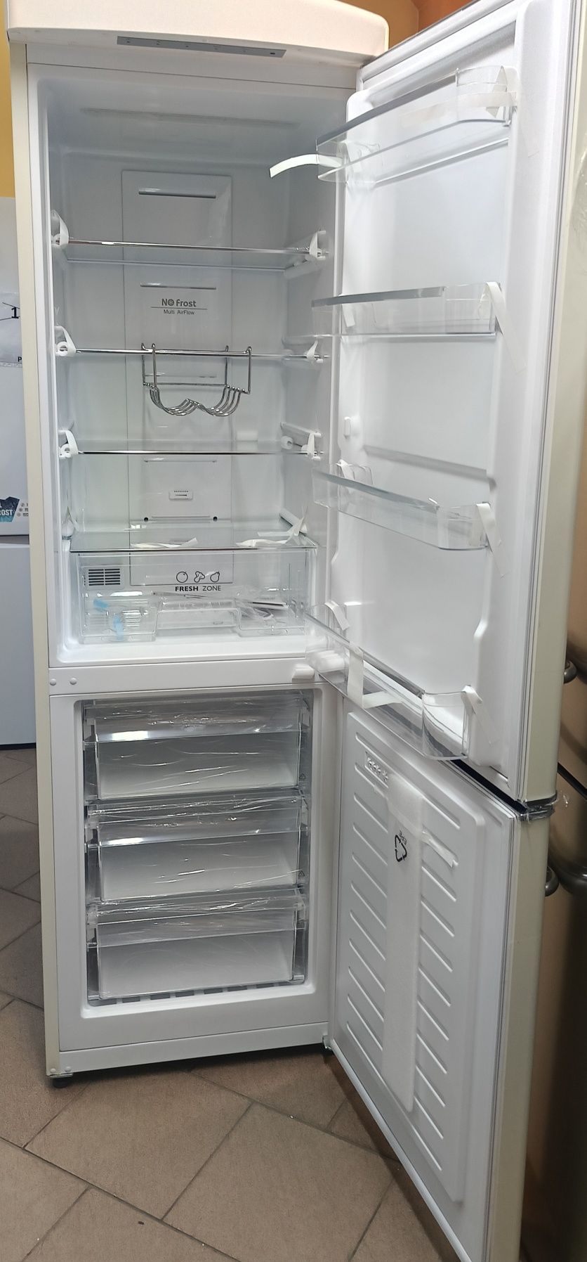 Lodówka jednodrzwiowa MPM Lodówka MPM-375-FR-54