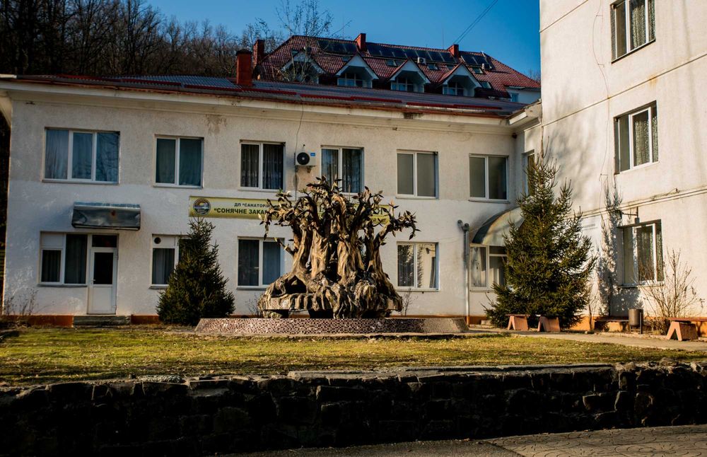 Продаємо нову 1 к квартиру у Сонячному Закарпаттю Поляна Закарпатської