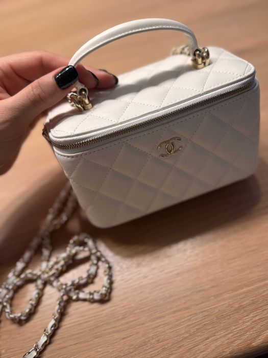 Torebka kuferek chanel nowa biała