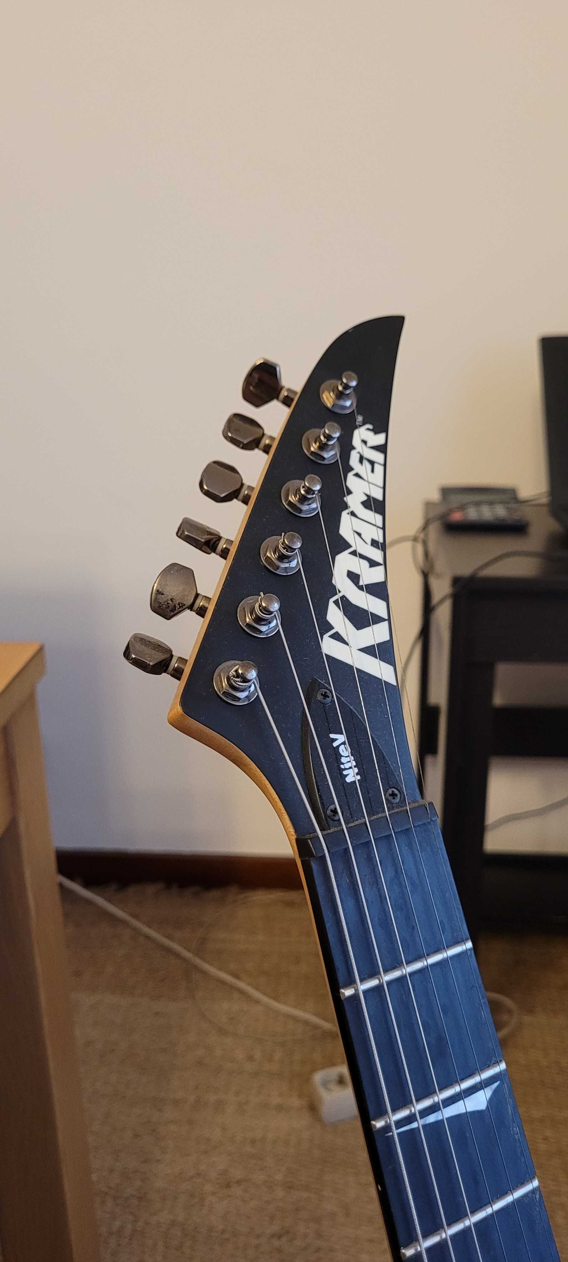 Guitarra Kramer Nite V Satin Black