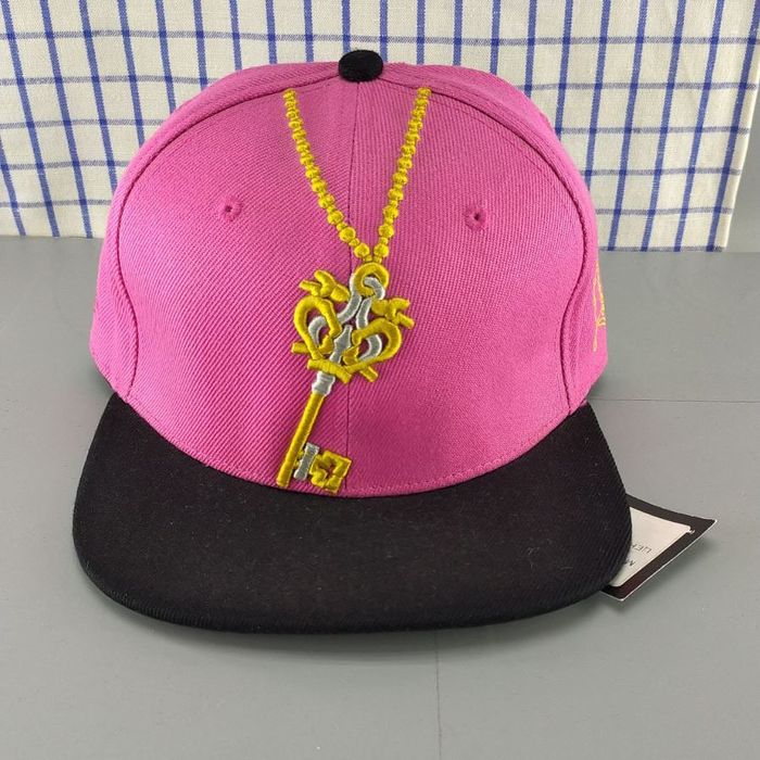 Кепка Snapback с регулятором