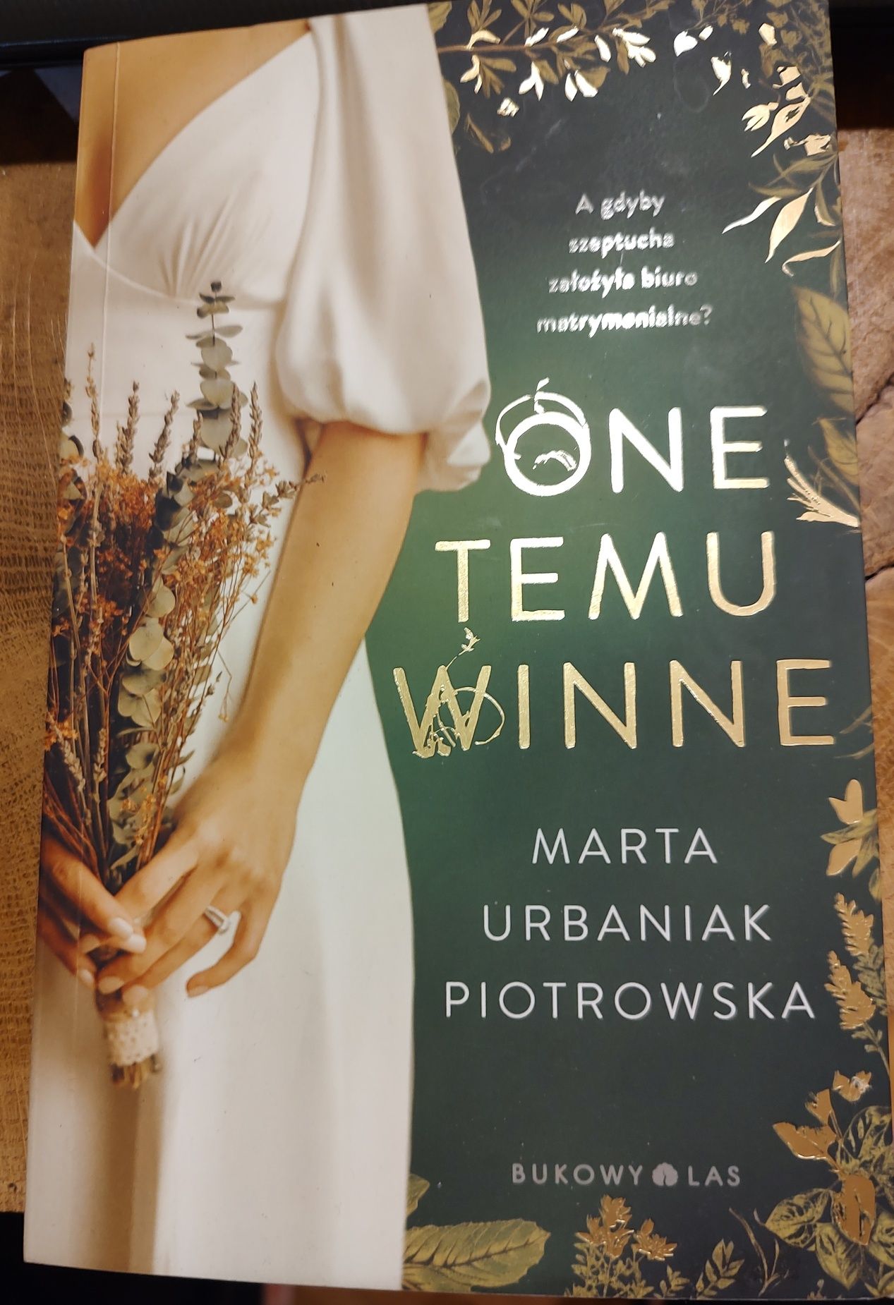 One temu winne  Marta Urbaniak Piotrowska