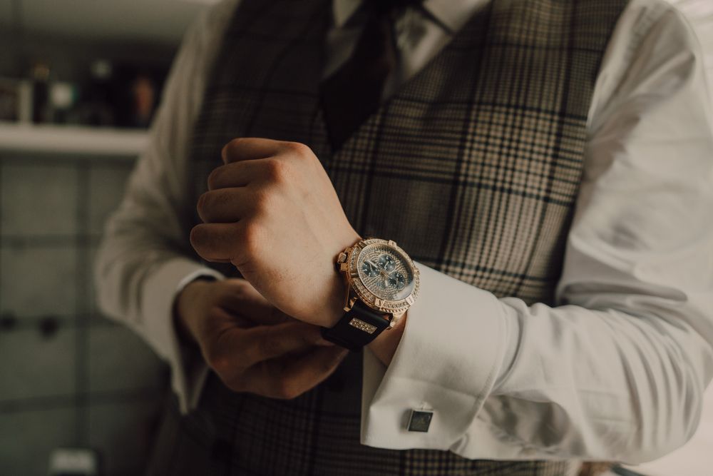 Sprzedam elegancki męski zegarek – jak nowy! Cena: 550 zł