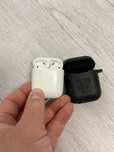 AirPods1 б/в слабкий акб в навушнику