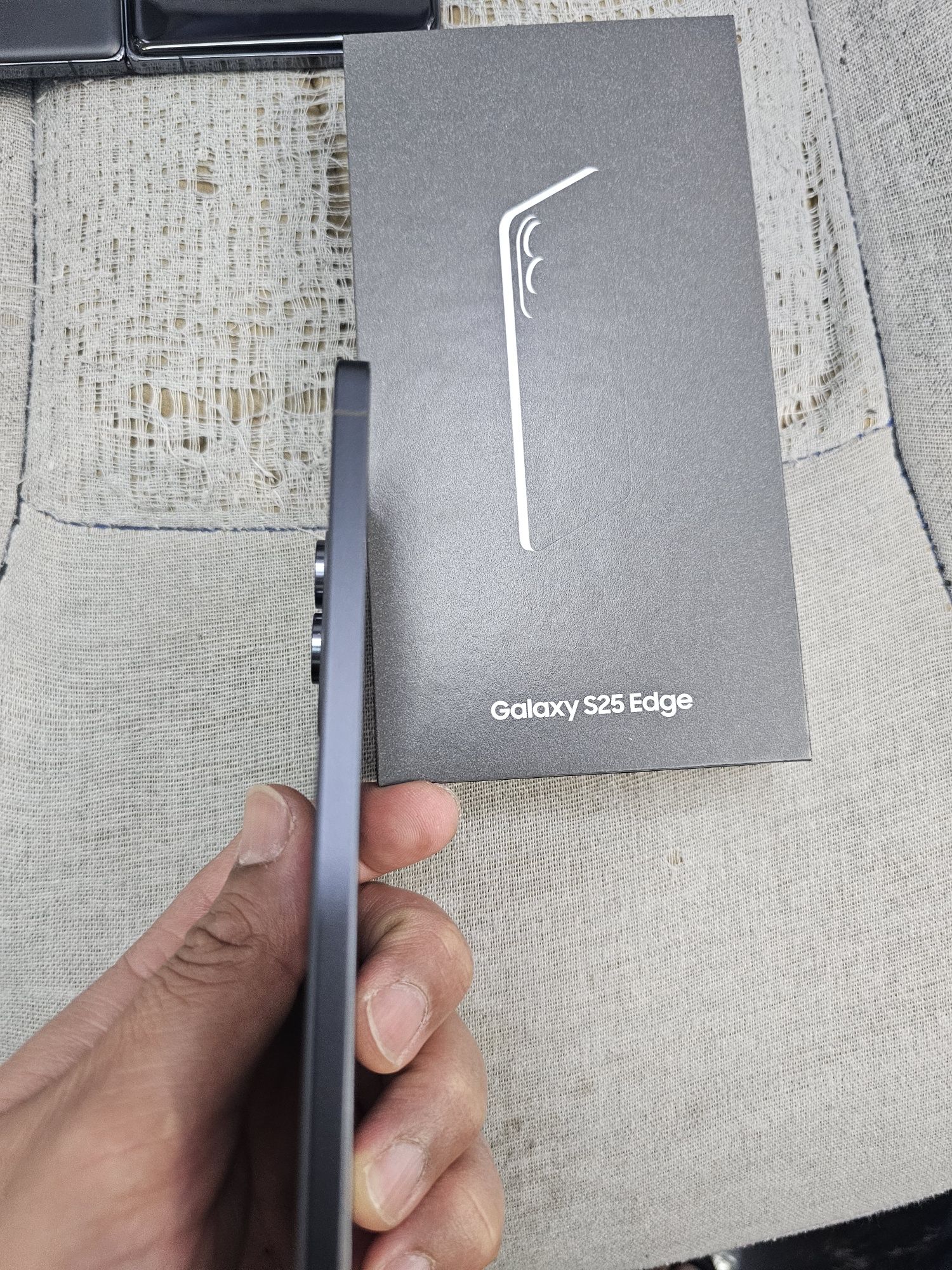 Galaxy S25 edge.256/12gb