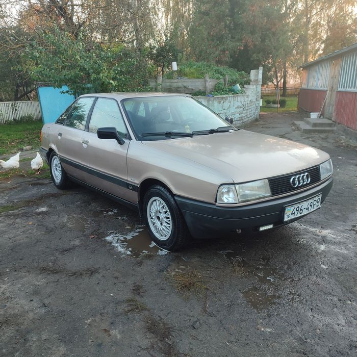 Ауді 80 б3  1988р 1.8 бенз, газ