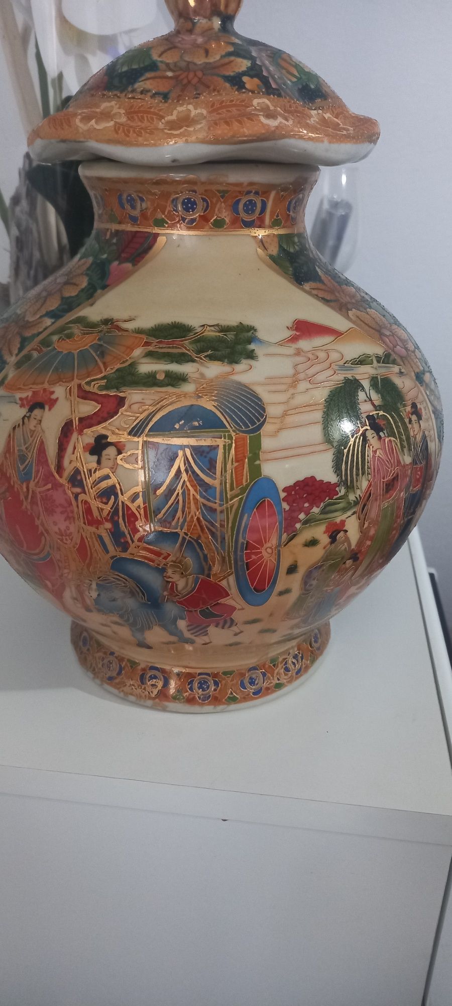 Stara waza prawdopodobnie japońska