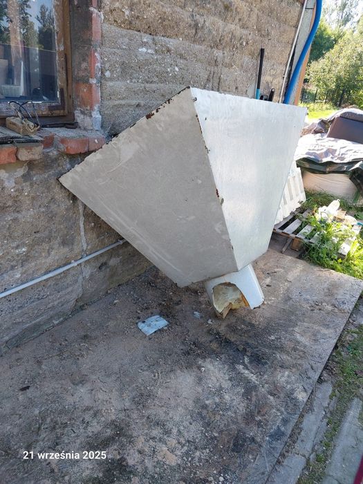 Pojemnik Zbiornik podajnik trociny peleciarka