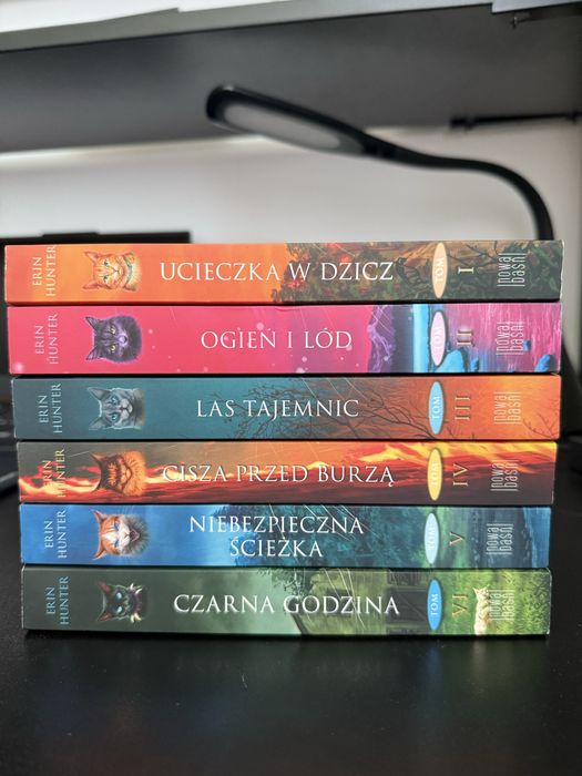 Wojownicy Erin Hunter. Seria 1
