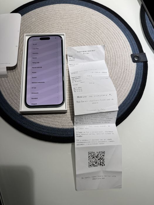 Продам Iphone 16 128g