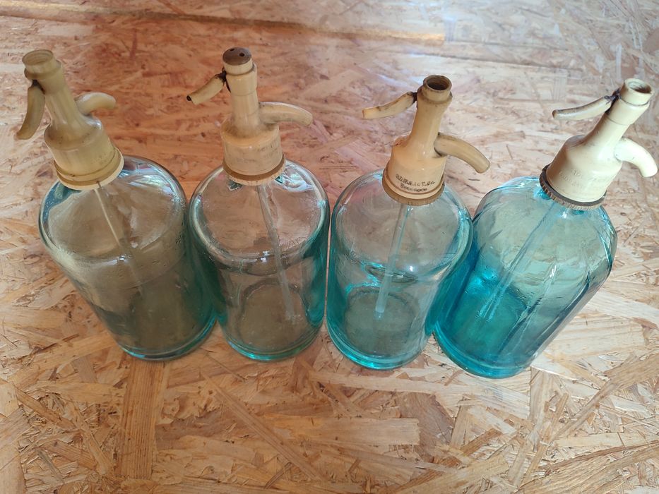 Butelki na wodę sodową PRL 4 sztuki 1 L