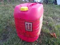 Kanistry 5 , 10 , 20 l. i plastykowe 20 , 33 , 60 l.