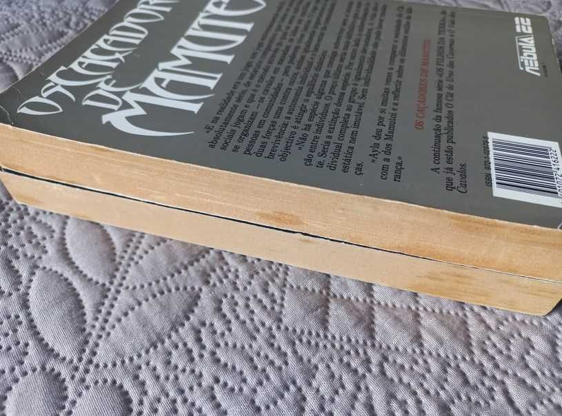 Os Caçadores de Mamutes 1 e 2 - Jean M. Auel (Coleção Nebula 2 volumes