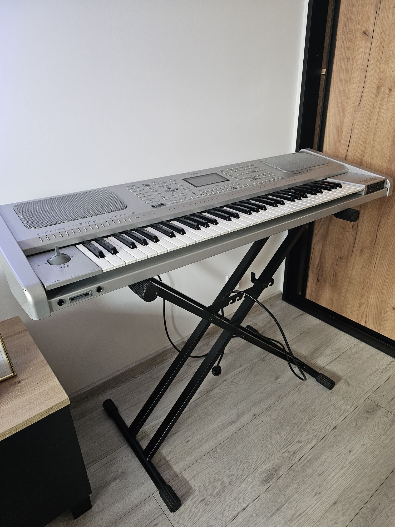 Ketron SD5 futerał statyw style podkłady
