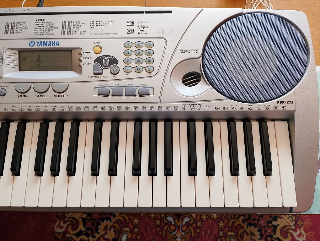 Yamaha PSR 275 keyboard