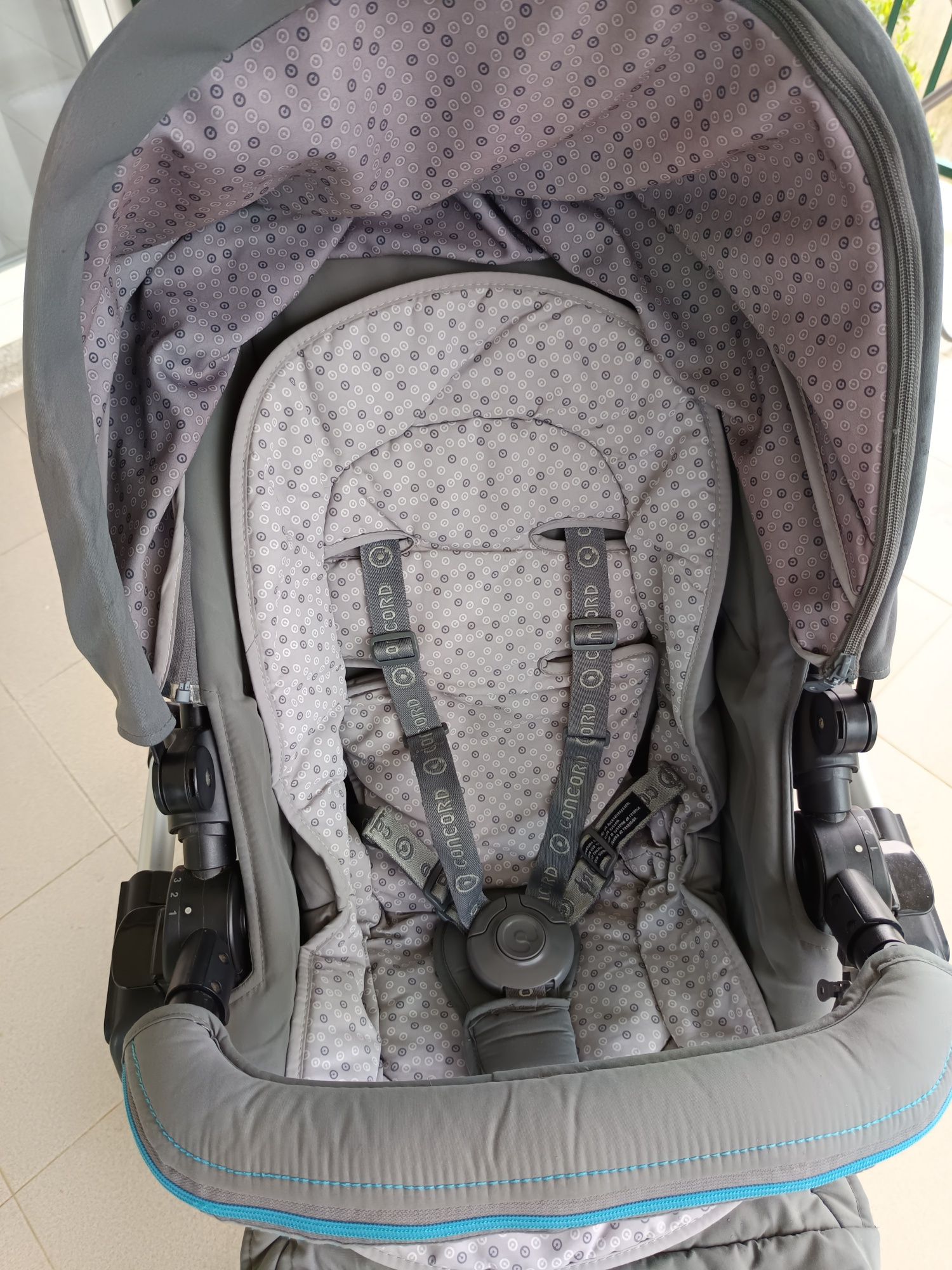 Carrinho de bebê CONCORD NEO