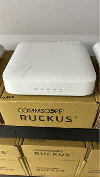 Ruckus ZoneFlex R700 (WiFi роутер)