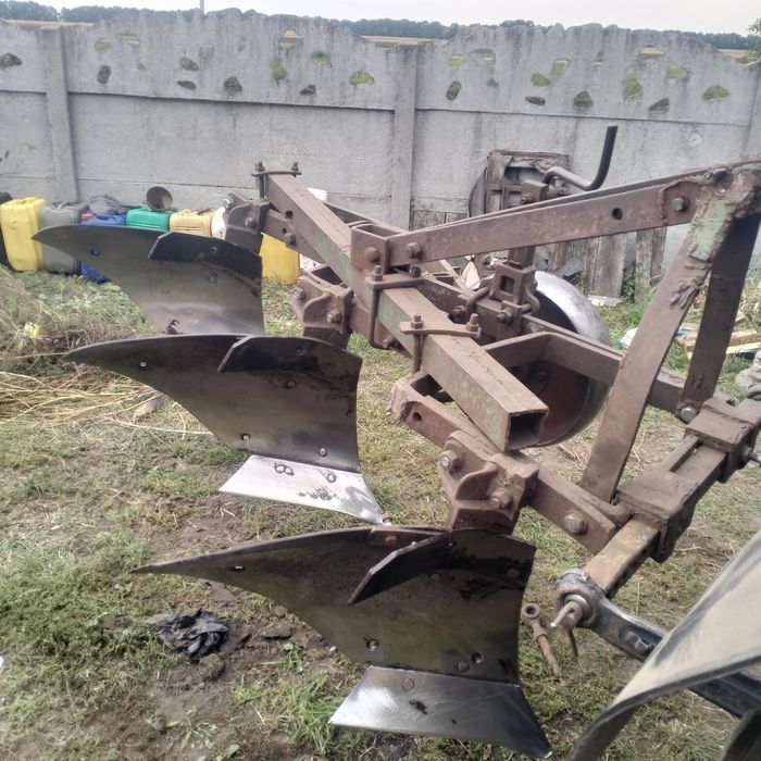 Продам плуг плн 3,30