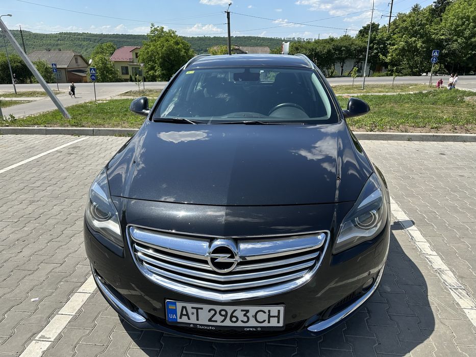 Opel insignia, 2014 рік.