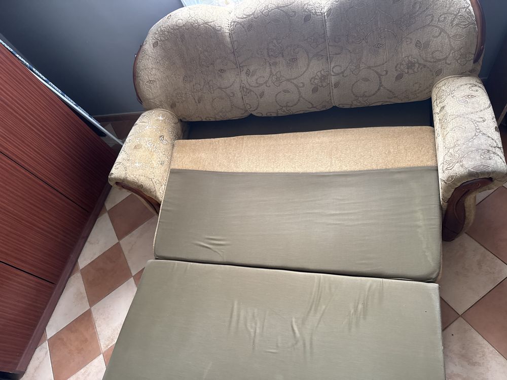 Sofa oddam za darmo