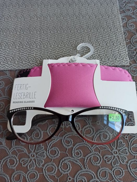 Окуляри для зору +2.50 нові з чохлом