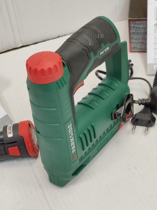 НОВ аккумуляторный степлер с Германии Parkside PAT 12 B2/акумуляторний