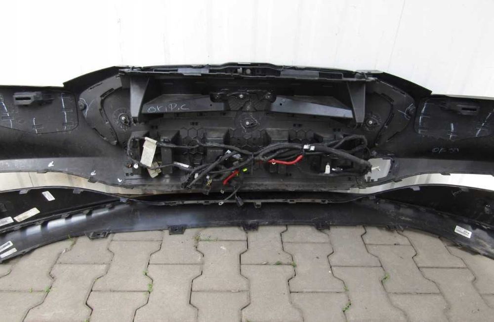 Передний бампер Ford Mustang Mach-E GT premium USA в цвет