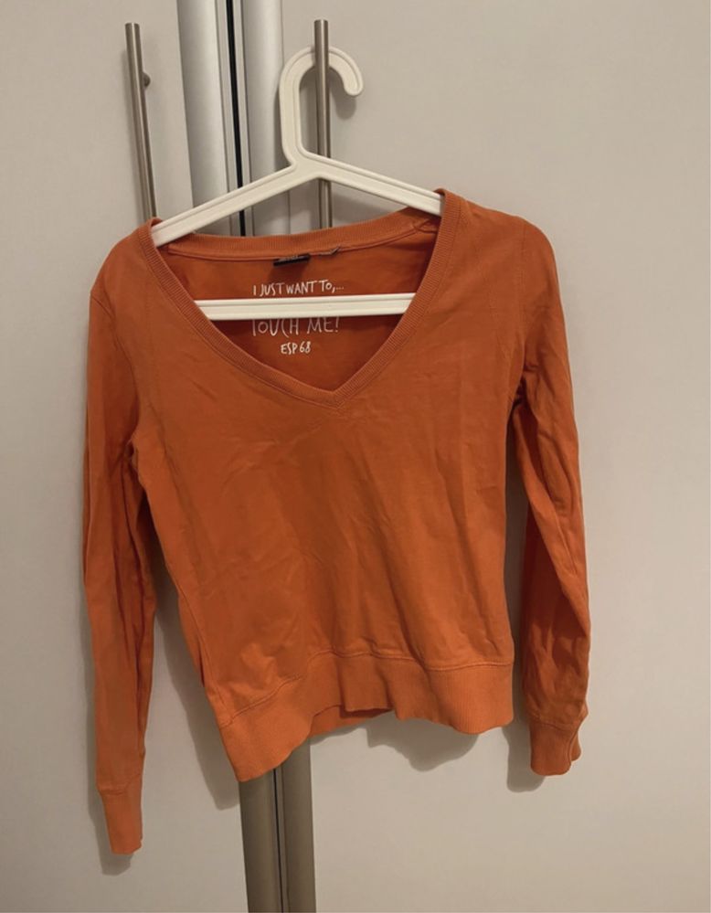 Pomarańczowy sweter ESP