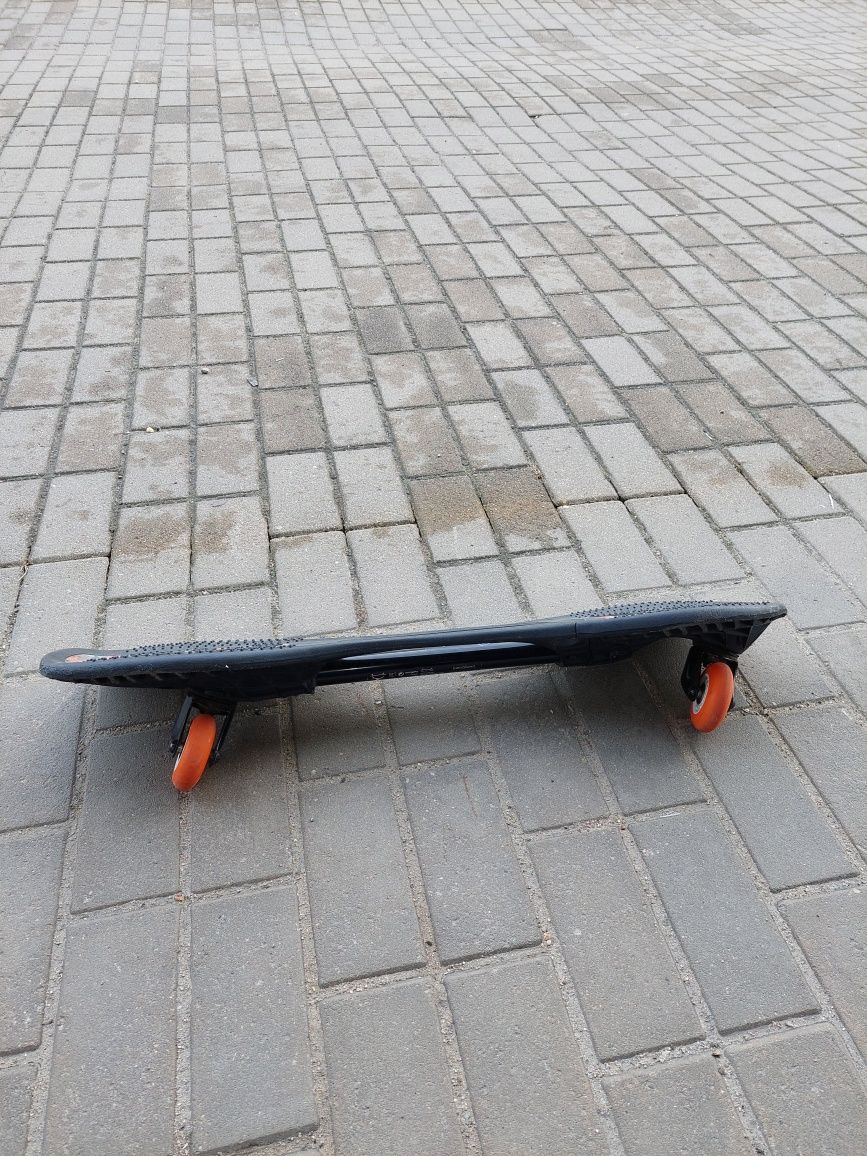 Deskorolka Waverboard