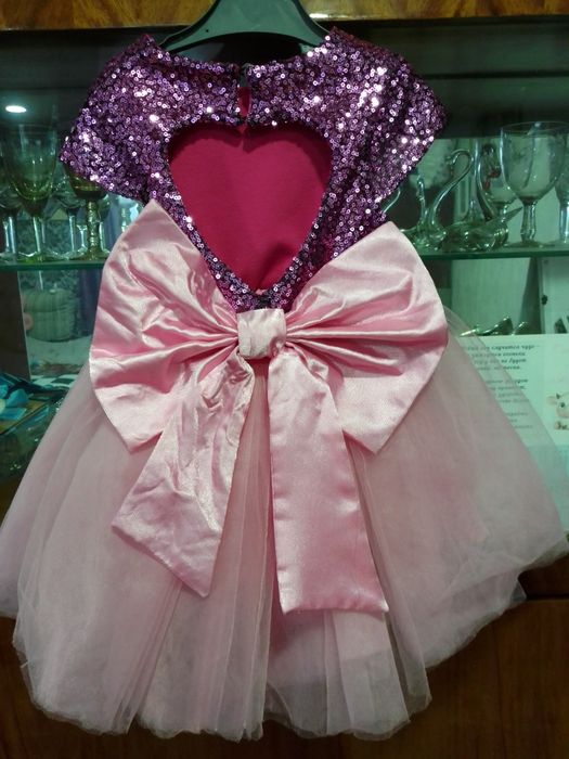 Продам платье на годик