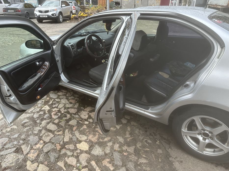 Nissan Mamaxi 3.0 V6