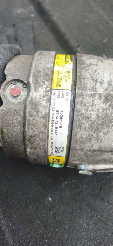 Sprezarka kompresor klimatyzacji Opel 1.9 cdti 132.65616