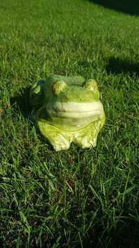 Figurka ogrodowa żaba