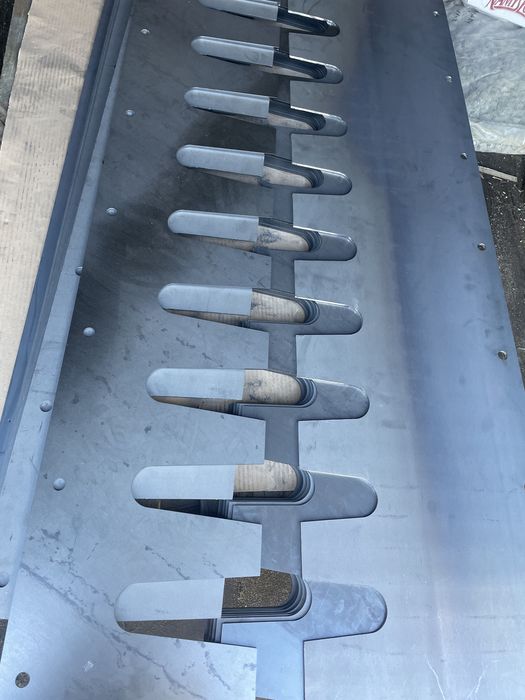 Blacha do kukurydzy osłona płetwa klepiska Claas Dominator Mega Medion