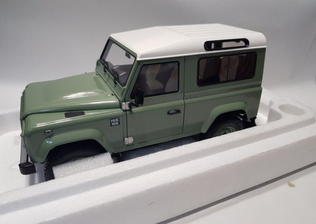 Land Rover Defender 90 Almost Real 1 18