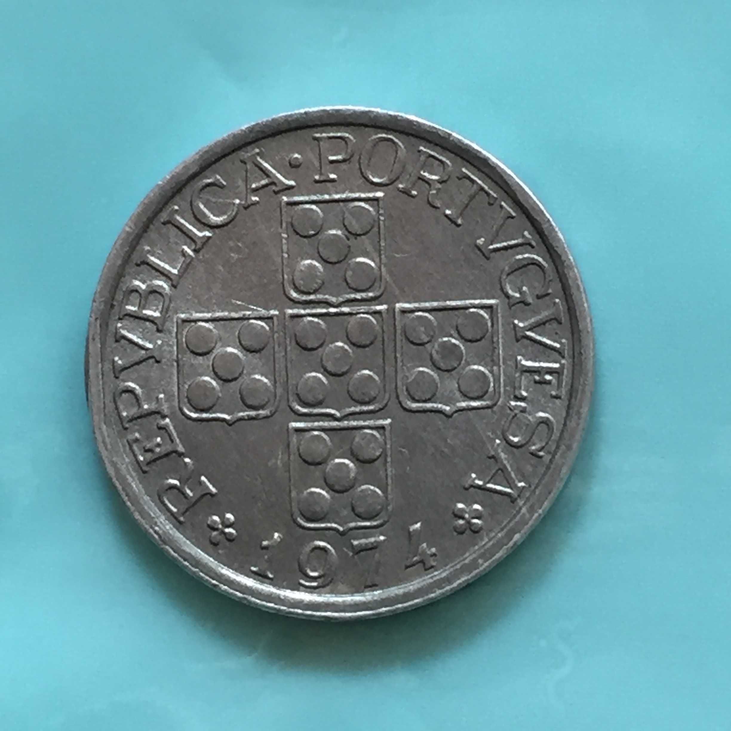 10 centavos 1974 - eixo vertical