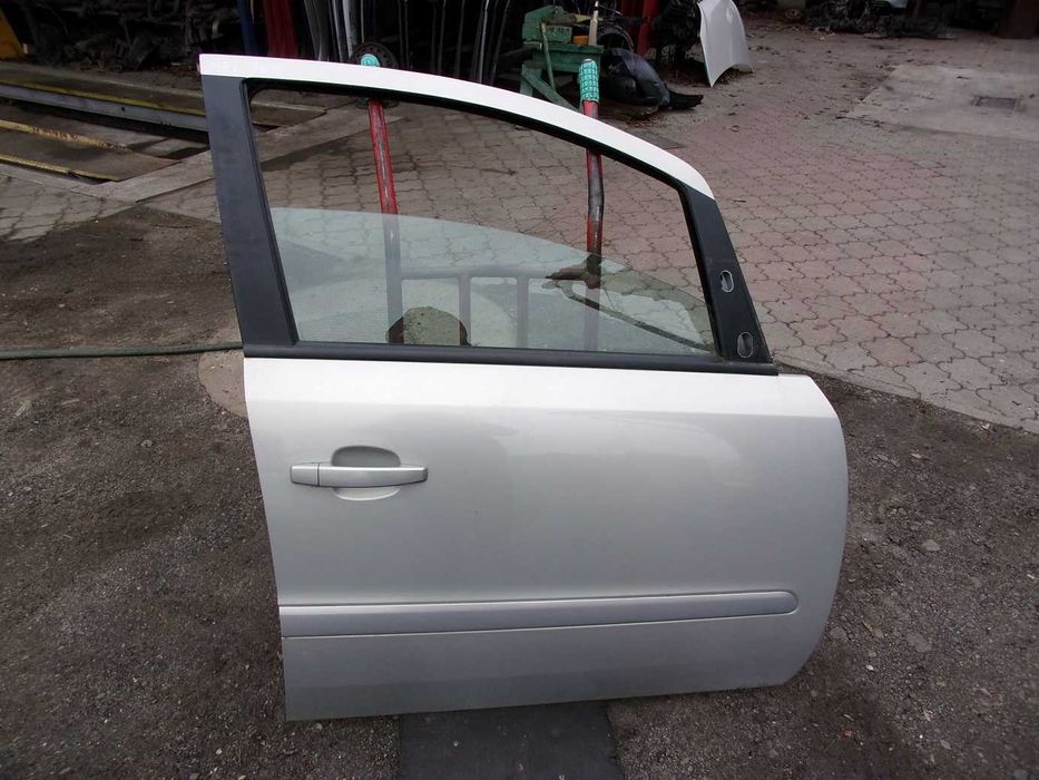 Drzwi przednie prawe ZAFIRA B Z167